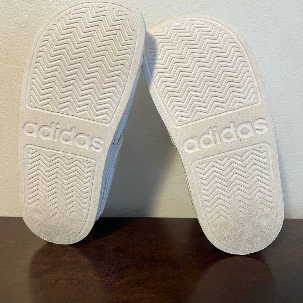 Adilette Sandals Adidas - Picture 6 of 7